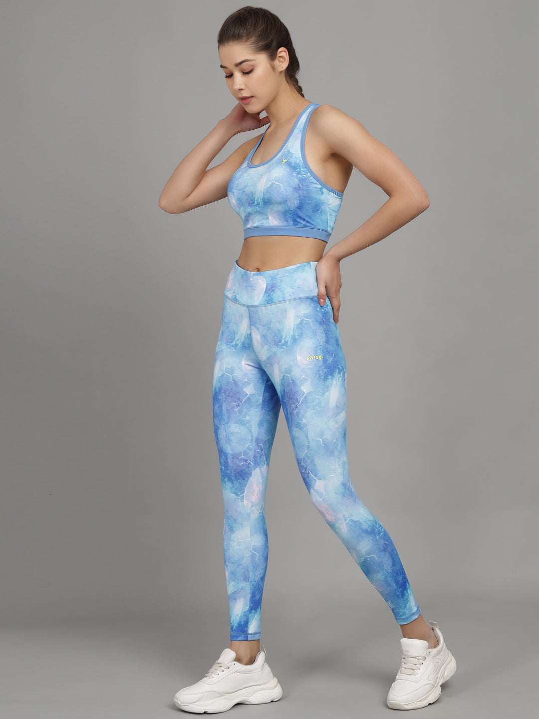 Bright Turquoise Print Stretchable Yoga Sets Tracksuit/Gym Sports Set Of Sports Bra And Legging